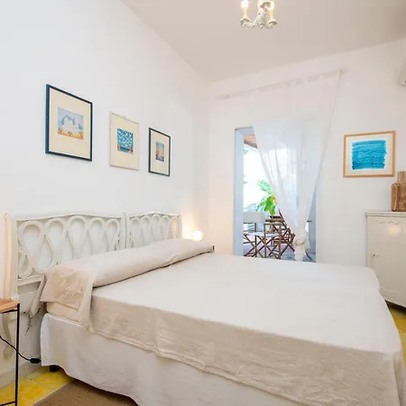 Acqua Marina, * Ischia